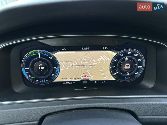 Белый Фольксваген e-Golf, объемом двигателя 0 л и пробегом 127 тыс. км за 12300 $, фото 20 на Automoto.ua