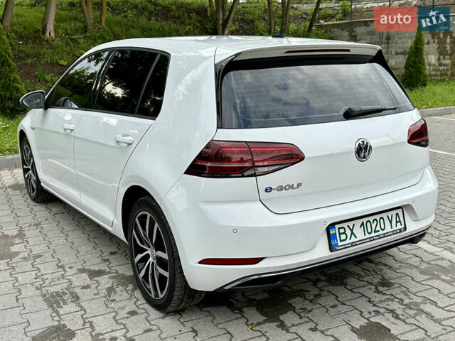 Белый Фольксваген e-Golf, объемом двигателя 0 л и пробегом 133 тыс. км за 13500 $, фото 12 на Automoto.ua