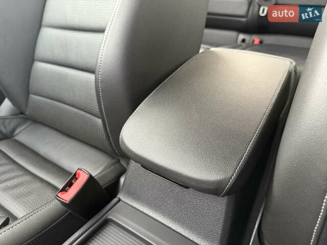 Белый Фольксваген e-Golf, объемом двигателя 0 л и пробегом 84 тыс. км за 14200 $, фото 62 на Automoto.ua