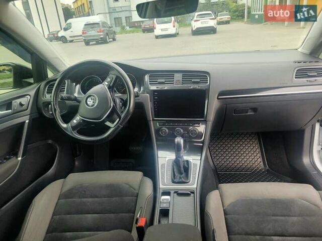 Білий Фольксваген e-Golf, об'ємом двигуна 0 л та пробігом 73 тис. км за 14500 $, фото 11 на Automoto.ua
