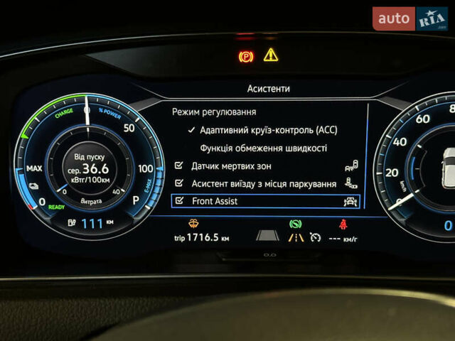 Білий Фольксваген e-Golf, об'ємом двигуна 0 л та пробігом 60 тис. км за 15490 $, фото 12 на Automoto.ua