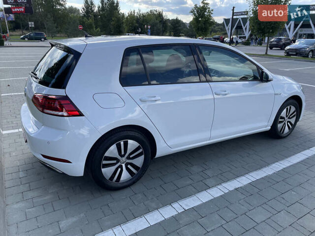 Білий Фольксваген e-Golf, об'ємом двигуна 0 л та пробігом 102 тис. км за 14200 $, фото 12 на Automoto.ua