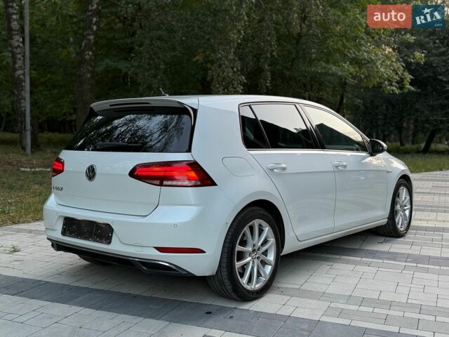 Білий Фольксваген e-Golf, об'ємом двигуна 0 л та пробігом 103 тис. км за 13999 $, фото 35 на Automoto.ua