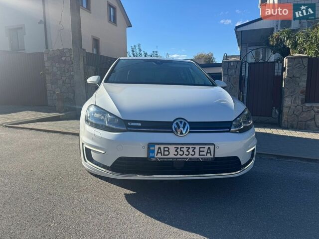 Белый Фольксваген e-Golf, объемом двигателя 0 л и пробегом 85 тыс. км за 15500 $, фото 6 на Automoto.ua