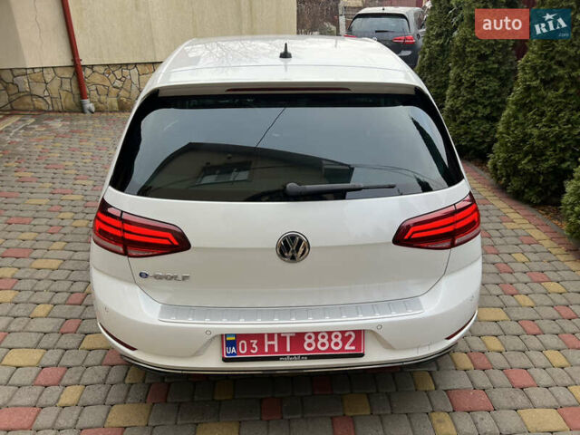 Белый Фольксваген e-Golf, объемом двигателя 0 л и пробегом 137 тыс. км за 12999 $, фото 56 на Automoto.ua