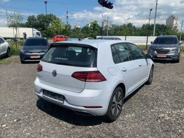 Білий Фольксваген e-Golf, об'ємом двигуна 0.04 л та пробігом 3 тис. км за 27000 $, фото 4 на Automoto.ua