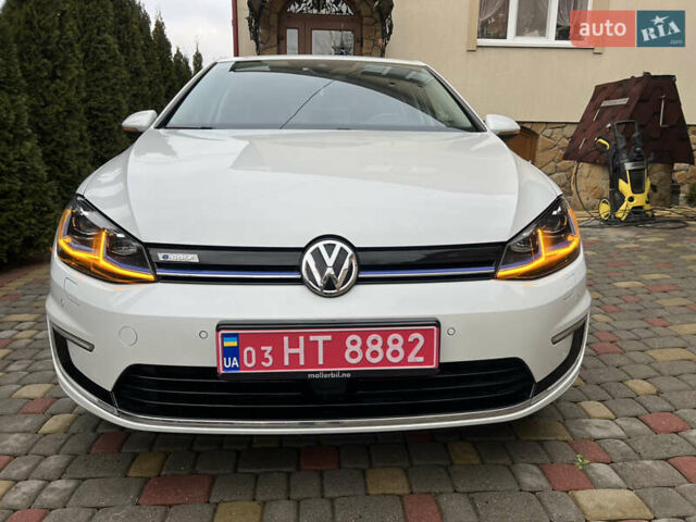 Белый Фольксваген e-Golf, объемом двигателя 0 л и пробегом 137 тыс. км за 12999 $, фото 78 на Automoto.ua