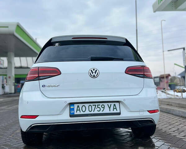 Белый Фольксваген e-Golf, объемом двигателя 0 л и пробегом 157 тыс. км за 12800 $, фото 1 на Automoto.ua