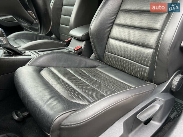 Белый Фольксваген e-Golf, объемом двигателя 0 л и пробегом 137 тыс. км за 12999 $, фото 12 на Automoto.ua