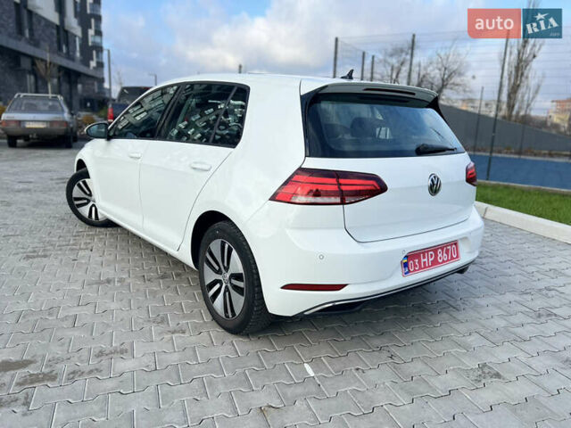 Белый Фольксваген e-Golf, объемом двигателя 0 л и пробегом 56 тыс. км за 13200 $, фото 16 на Automoto.ua
