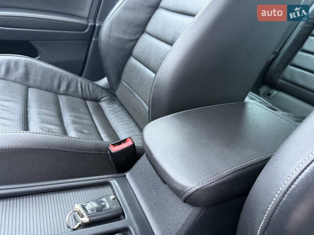 Білий Фольксваген e-Golf, об'ємом двигуна 0 л та пробігом 127 тис. км за 14900 $, фото 45 на Automoto.ua