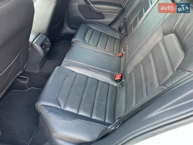 Білий Фольксваген e-Golf, об'ємом двигуна 0 л та пробігом 102 тис. км за 14200 $, фото 27 на Automoto.ua