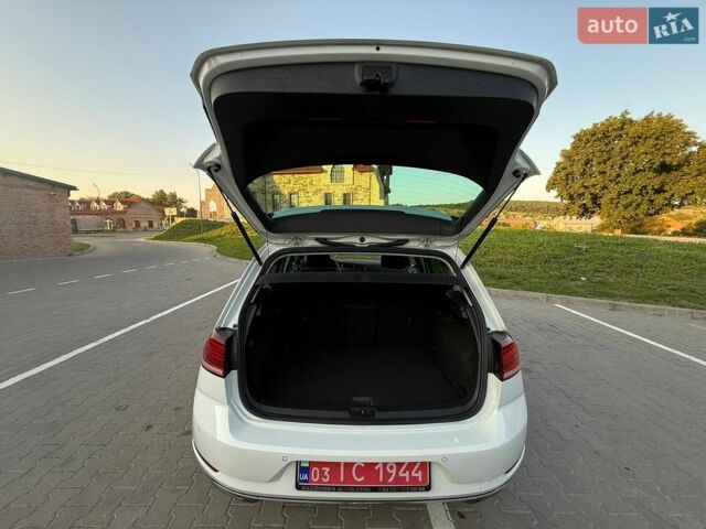 Білий Фольксваген e-Golf, об'ємом двигуна 0 л та пробігом 144 тис. км за 12900 $, фото 60 на Automoto.ua