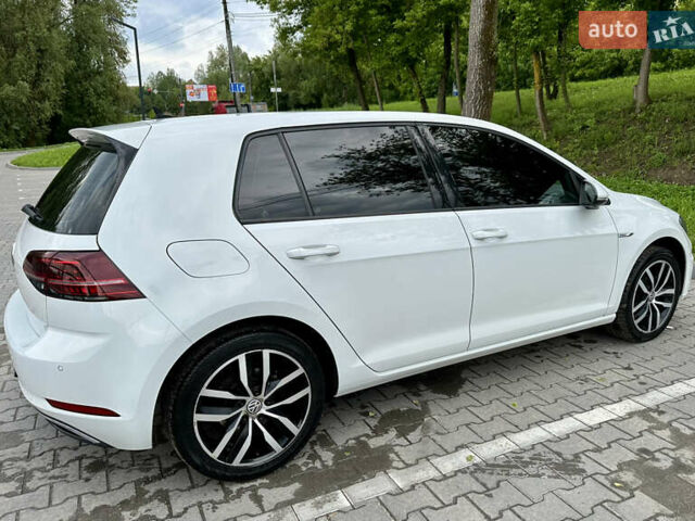 Белый Фольксваген e-Golf, объемом двигателя 0 л и пробегом 133 тыс. км за 13500 $, фото 10 на Automoto.ua