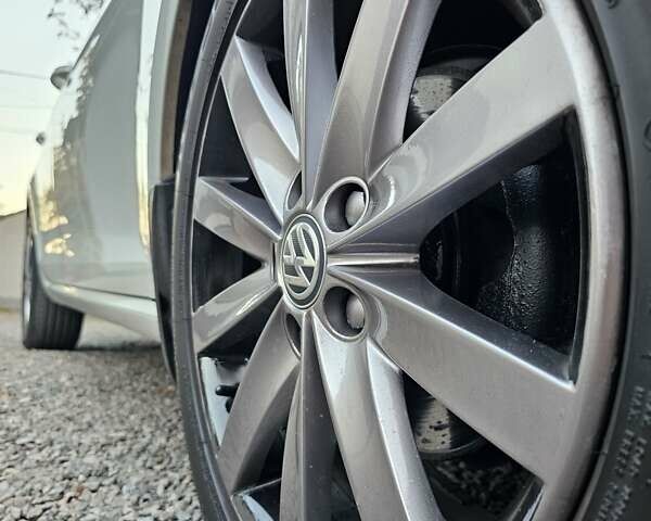 Білий Фольксваген e-Golf, об'ємом двигуна 0 л та пробігом 112 тис. км за 15950 $, фото 7 на Automoto.ua