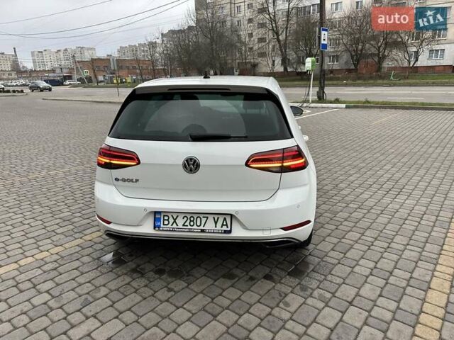 Белый Фольксваген e-Golf, объемом двигателя 0 л и пробегом 127 тыс. км за 12300 $, фото 13 на Automoto.ua