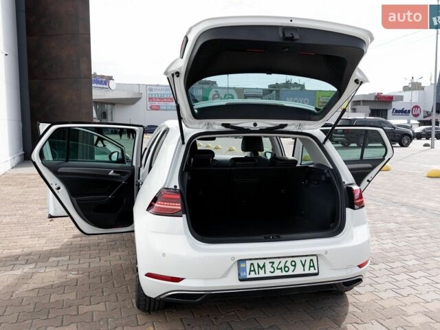 Білий Фольксваген e-Golf, об'ємом двигуна 0 л та пробігом 141 тис. км за 14400 $, фото 14 на Automoto.ua