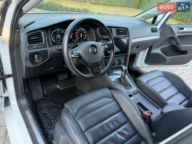Білий Фольксваген e-Golf, об'ємом двигуна 0 л та пробігом 129 тис. км за 14900 $, фото 57 на Automoto.ua