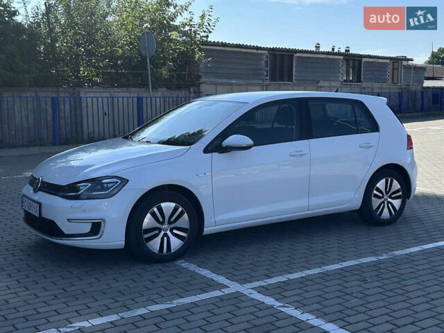 Белый Фольксваген e-Golf, объемом двигателя 0 л и пробегом 177 тыс. км за 10800 $, фото 9 на Automoto.ua