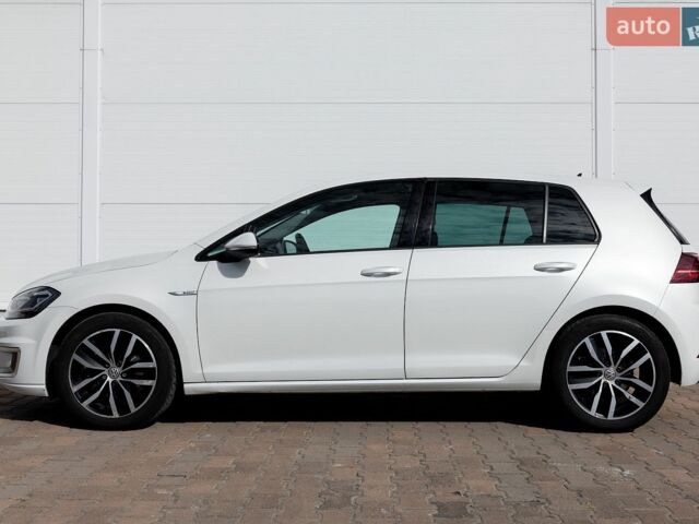 Білий Фольксваген e-Golf, об'ємом двигуна 0 л та пробігом 141 тис. км за 14400 $, фото 6 на Automoto.ua