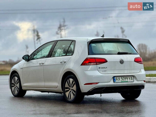 Белый Фольксваген e-Golf, объемом двигателя 0 л и пробегом 90 тыс. км за 12200 $, фото 2 на Automoto.ua