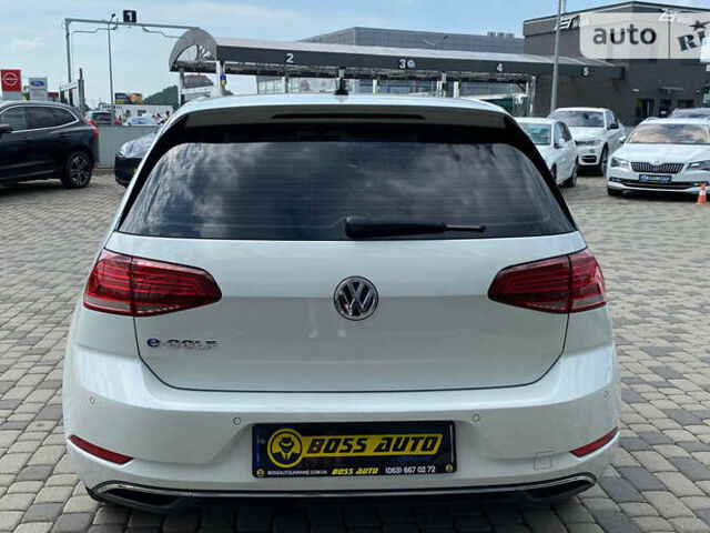 Белый Фольксваген e-Golf, объемом двигателя 0 л и пробегом 22 тыс. км за 20500 $, фото 3 на Automoto.ua