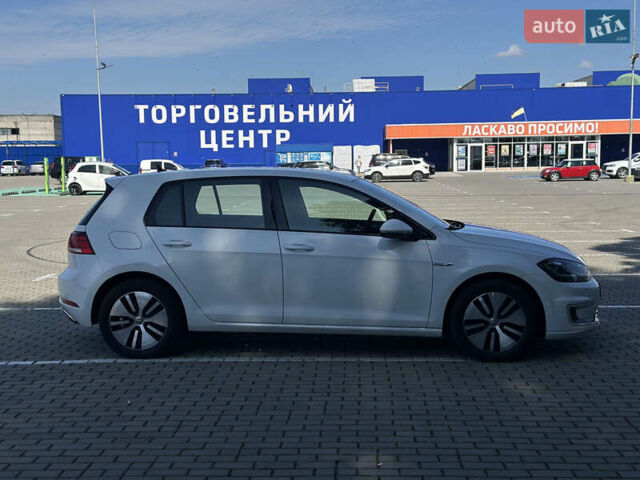 Белый Фольксваген e-Golf, объемом двигателя 0 л и пробегом 177 тыс. км за 10800 $, фото 4 на Automoto.ua
