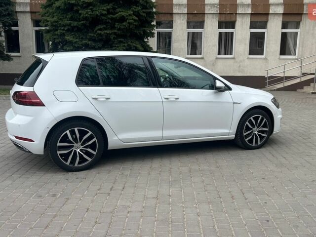 Белый Фольксваген e-Golf, объемом двигателя 0 л и пробегом 182 тыс. км за 13000 $, фото 14 на Automoto.ua