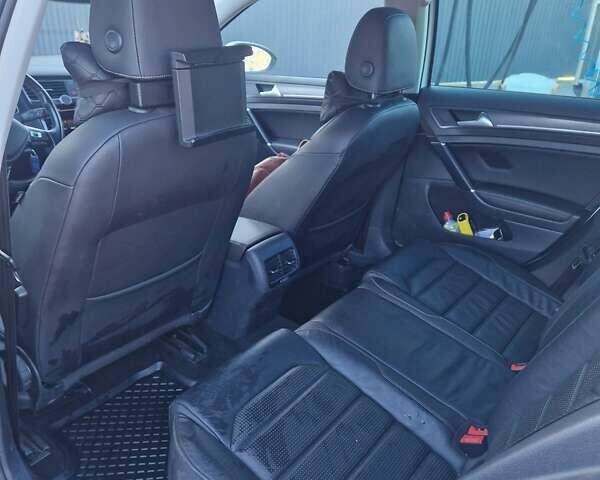 Белый Фольксваген e-Golf, объемом двигателя 0 л и пробегом 125 тыс. км за 13700 $, фото 10 на Automoto.ua