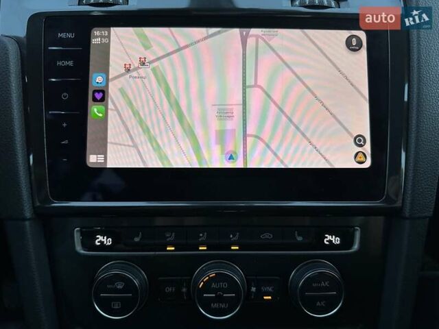 Белый Фольксваген e-Golf, объемом двигателя 0 л и пробегом 127 тыс. км за 11599 $, фото 27 на Automoto.ua