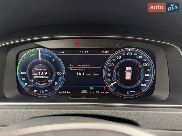 Белый Фольксваген e-Golf, объемом двигателя 0 л и пробегом 130 тыс. км за 13500 $, фото 10 на Automoto.ua
