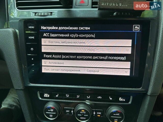 Білий Фольксваген e-Golf, об'ємом двигуна 0 л та пробігом 116 тис. км за 14200 $, фото 28 на Automoto.ua