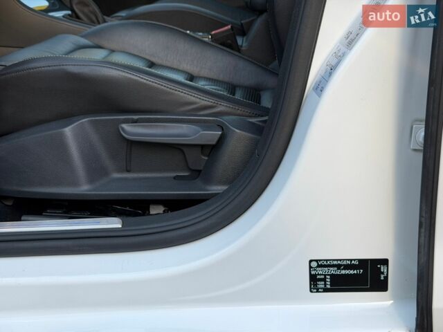 Білий Фольксваген e-Golf, об'ємом двигуна 0 л та пробігом 129 тис. км за 14900 $, фото 110 на Automoto.ua