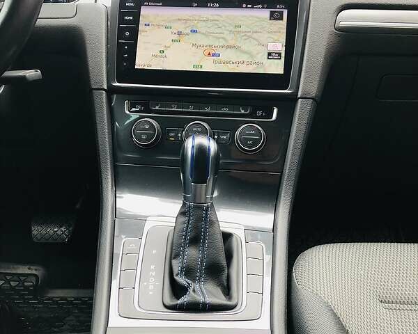 Белый Фольксваген e-Golf, объемом двигателя 0 л и пробегом 185 тыс. км за 12450 $, фото 29 на Automoto.ua