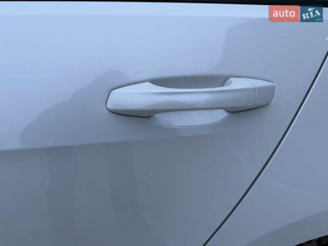 Білий Фольксваген e-Golf, об'ємом двигуна 0 л та пробігом 127 тис. км за 14900 $, фото 92 на Automoto.ua