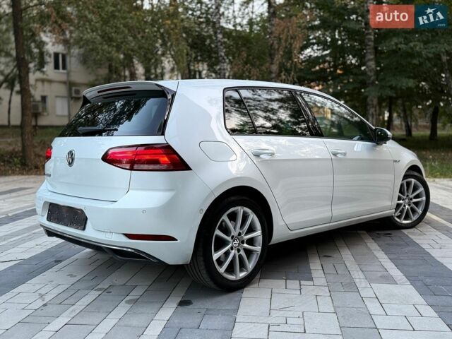 Білий Фольксваген e-Golf, об'ємом двигуна 0 л та пробігом 103 тис. км за 13999 $, фото 25 на Automoto.ua