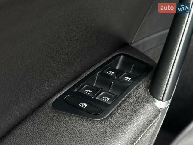 Белый Фольксваген e-Golf, объемом двигателя 0 л и пробегом 183 тыс. км за 12399 $, фото 22 на Automoto.ua