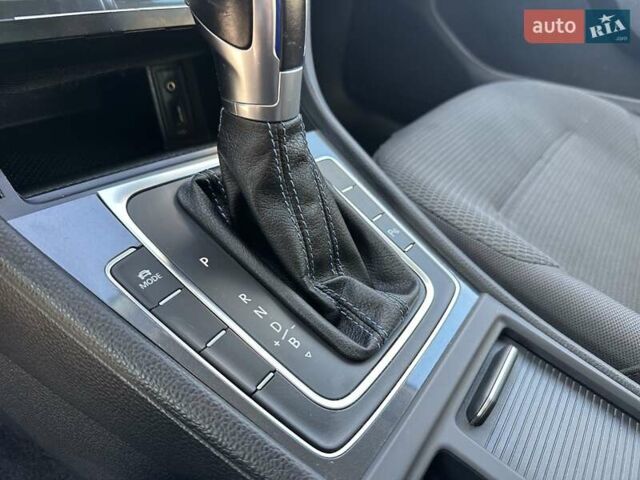 Білий Фольксваген e-Golf, об'ємом двигуна 0 л та пробігом 126 тис. км за 11900 $, фото 27 на Automoto.ua