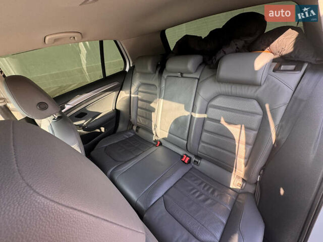 Белый Фольксваген e-Golf, объемом двигателя 0 л и пробегом 165 тыс. км за 13500 $, фото 14 на Automoto.ua