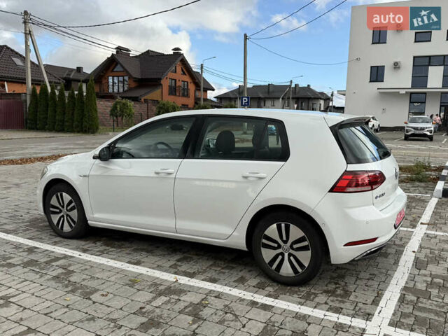 Белый Фольксваген e-Golf, объемом двигателя 0 л и пробегом 84 тыс. км за 14200 $, фото 7 на Automoto.ua