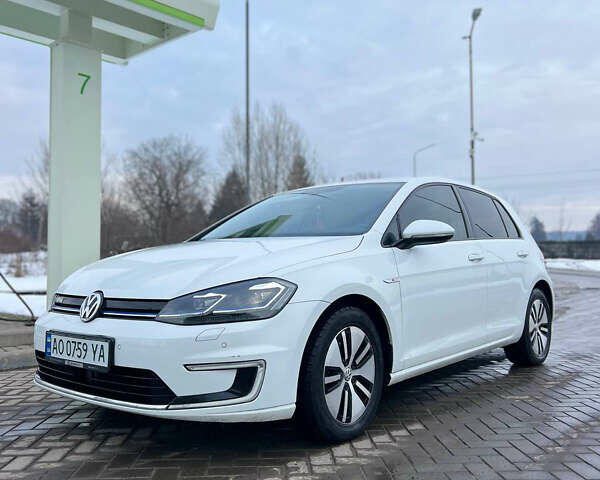 Белый Фольксваген e-Golf, объемом двигателя 0 л и пробегом 157 тыс. км за 12800 $, фото 9 на Automoto.ua