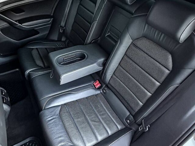 Белый Фольксваген e-Golf, объемом двигателя 0 л и пробегом 128 тыс. км за 14900 $, фото 29 на Automoto.ua