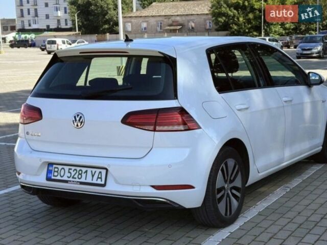 Белый Фольксваген e-Golf, объемом двигателя 0 л и пробегом 184 тыс. км за 11500 $, фото 35 на Automoto.ua