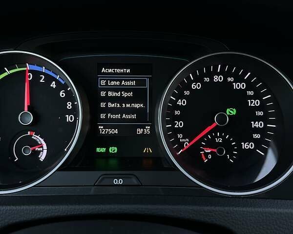 Белый Фольксваген e-Golf, объемом двигателя 0 л и пробегом 127 тыс. км за 11599 $, фото 23 на Automoto.ua