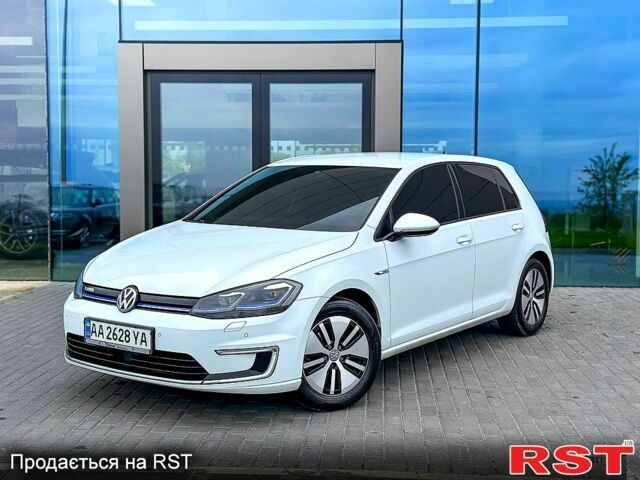 Белый Фольксваген e-Golf, объемом двигателя 0.11 л и пробегом 103 тыс. км за 13700 $, фото 1 на Automoto.ua