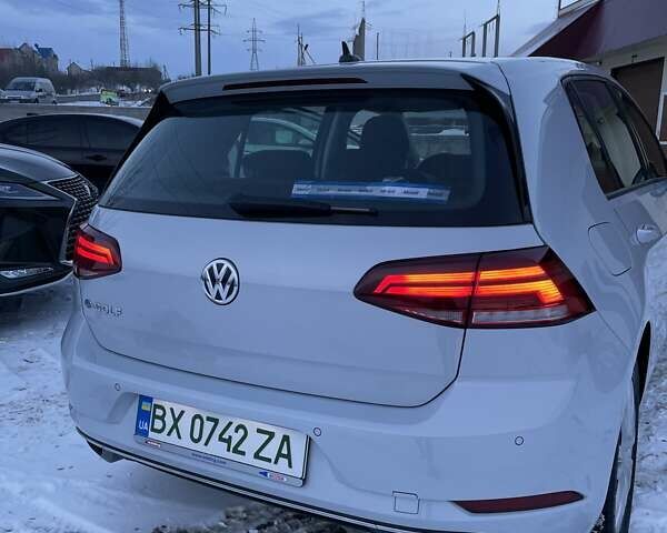 Білий Фольксваген e-Golf, об'ємом двигуна 0 л та пробігом 35 тис. км за 15900 $, фото 11 на Automoto.ua