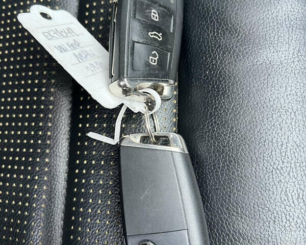 Белый Фольксваген e-Golf, объемом двигателя 0 л и пробегом 137 тыс. км за 12999 $, фото 70 на Automoto.ua