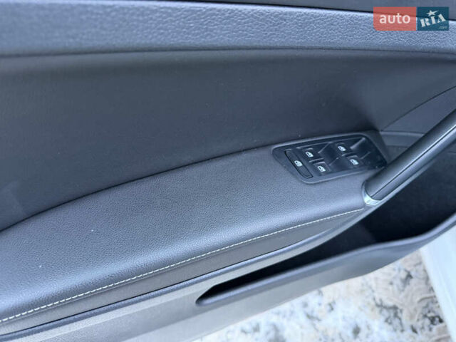 Білий Фольксваген e-Golf, об'ємом двигуна 0 л та пробігом 127 тис. км за 14900 $, фото 103 на Automoto.ua