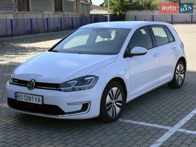 Белый Фольксваген e-Golf, объемом двигателя 0 л и пробегом 184 тыс. км за 11500 $, фото 39 на Automoto.ua