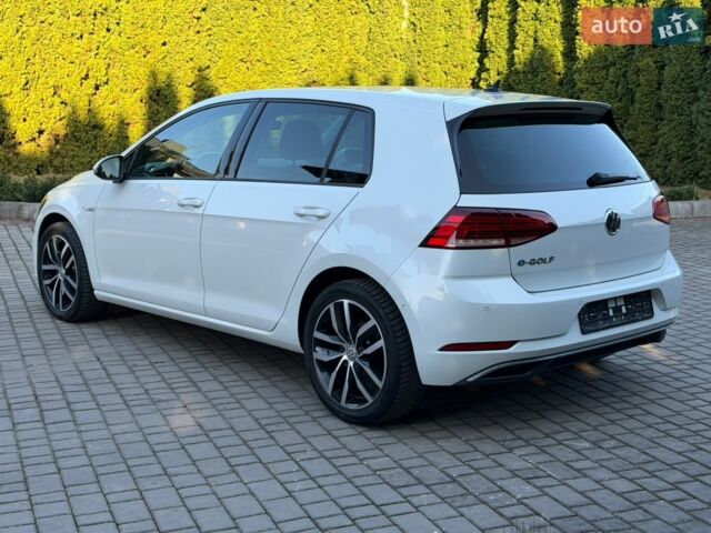 Білий Фольксваген e-Golf, об'ємом двигуна 0 л та пробігом 129 тис. км за 14900 $, фото 17 на Automoto.ua